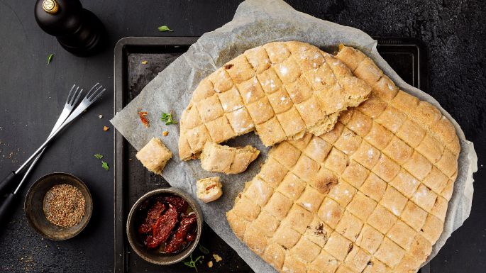 gerber-rezept-2022-fondue-brot-mit-getrockneten-tomaten-3840x2160_02